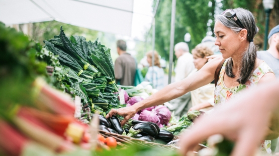 farmers market